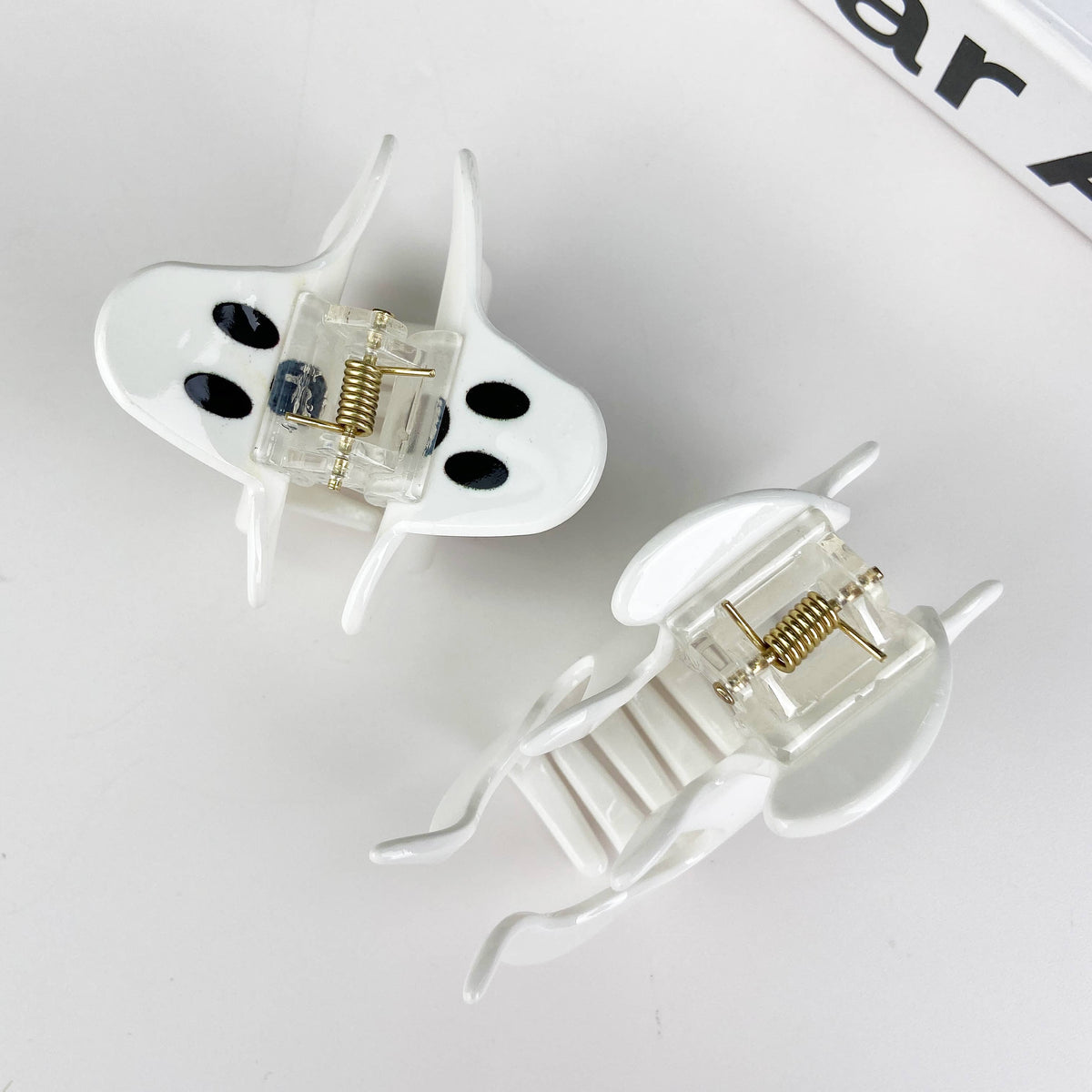 Ghost Hair Clip