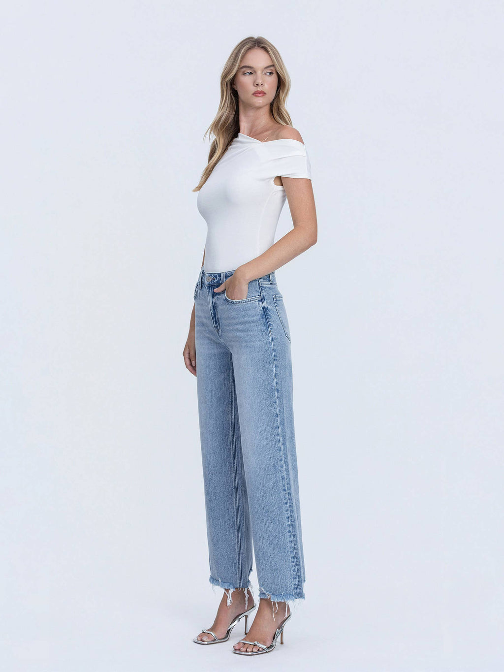 Vervet Mid Rise Frayed Hem Ankle Wide Leg Jeans