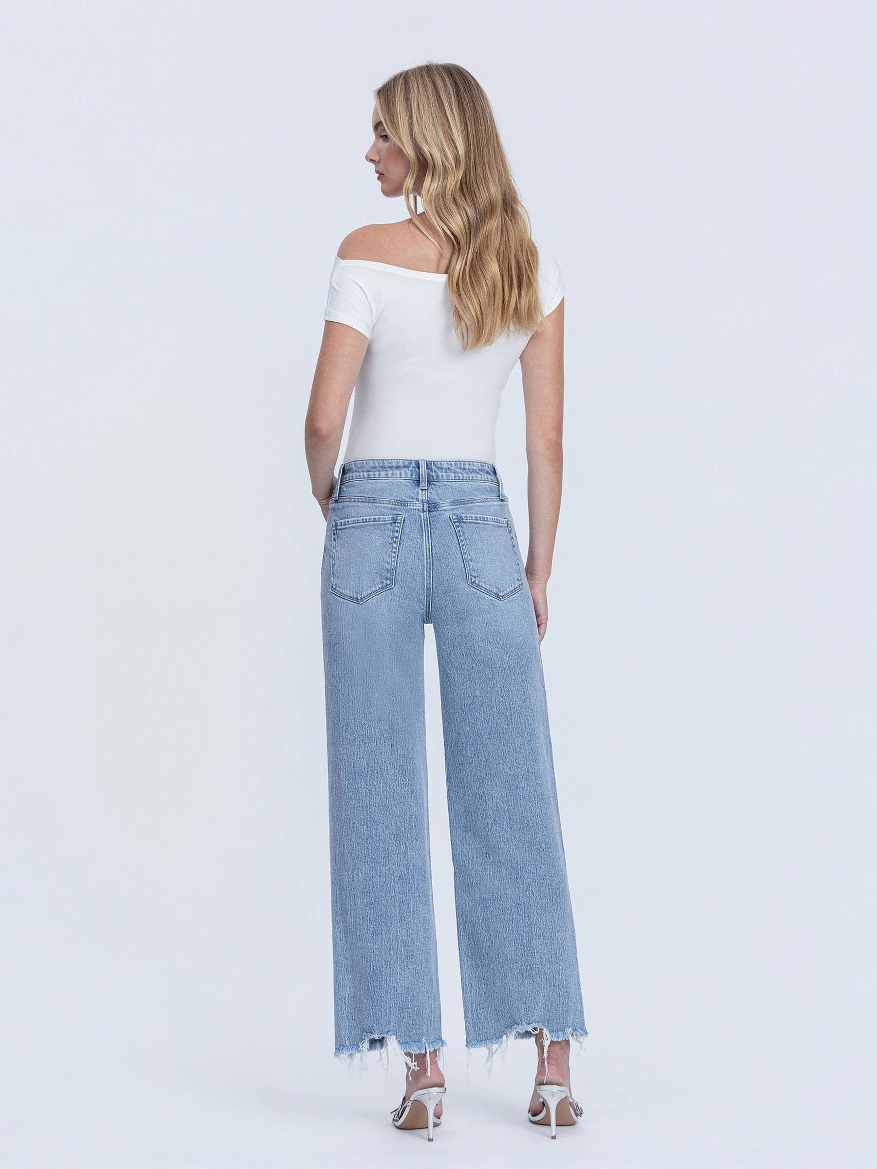 Vervet Mid Rise Frayed Hem Ankle Wide Leg Jeans