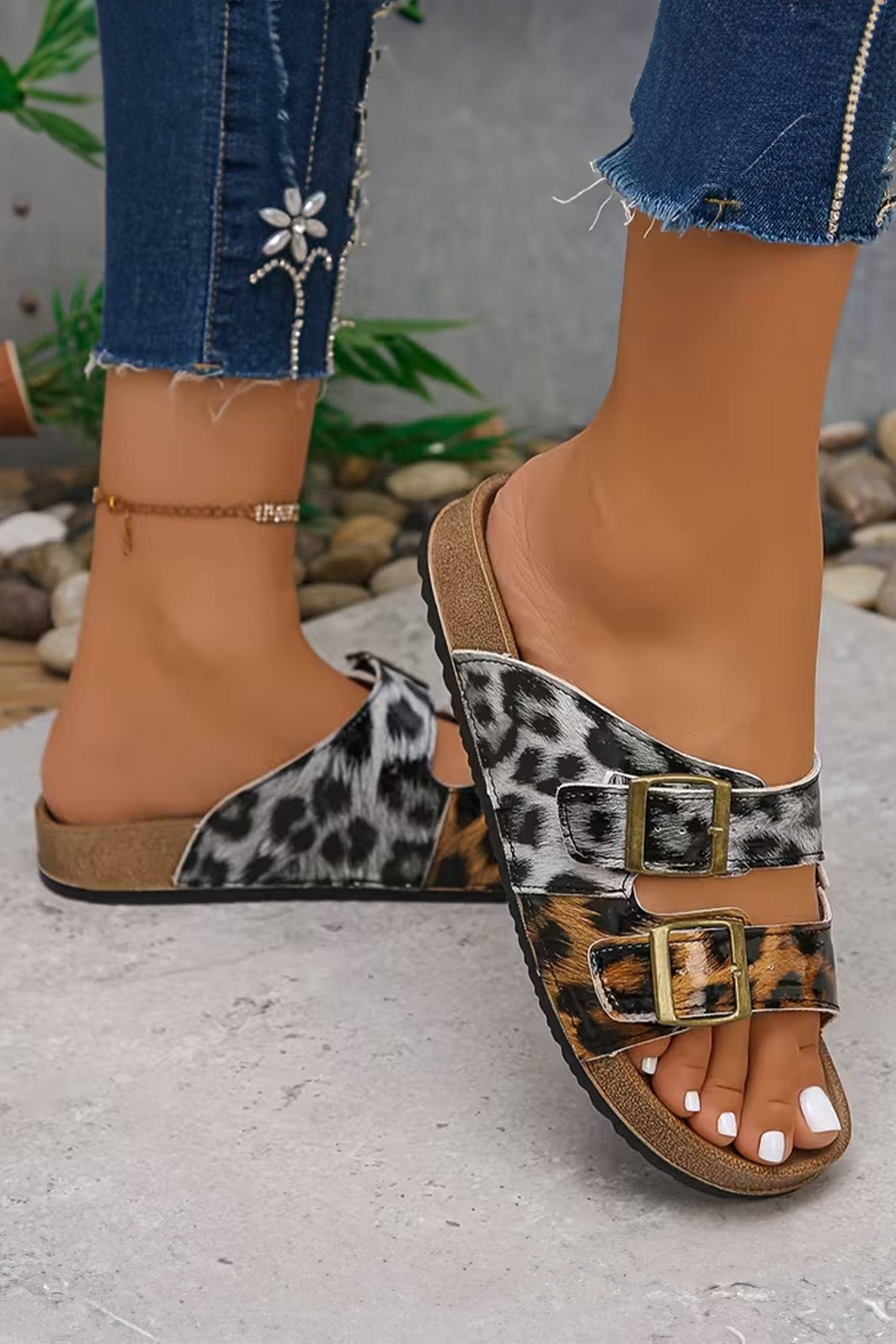 Western Suede Rivet Slip-On Sandals